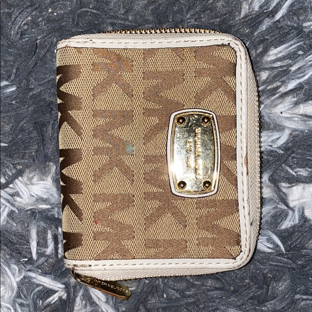 small michael kors wallet